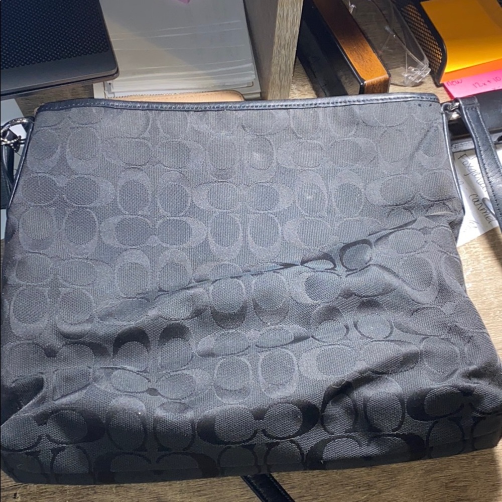 Authentic Coach Crossbody - Picture 2 of 4